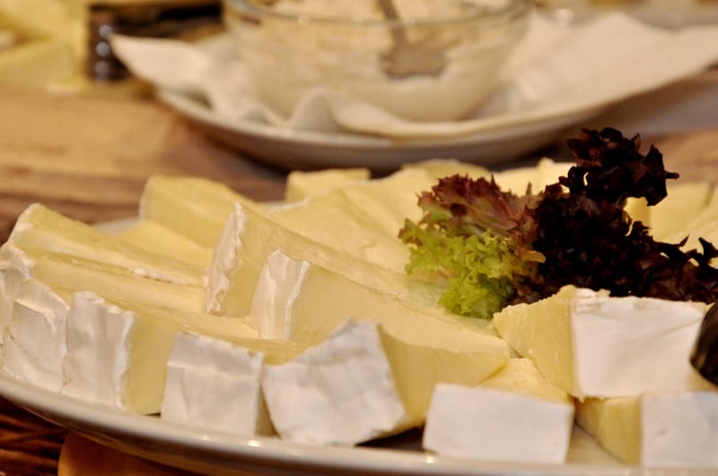 Cranberry Brie Bites